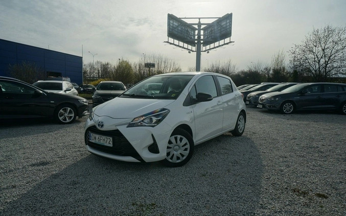 Toyota Yaris cena 48400 przebieg: 99445, rok produkcji 2019 z Knurów małe 529